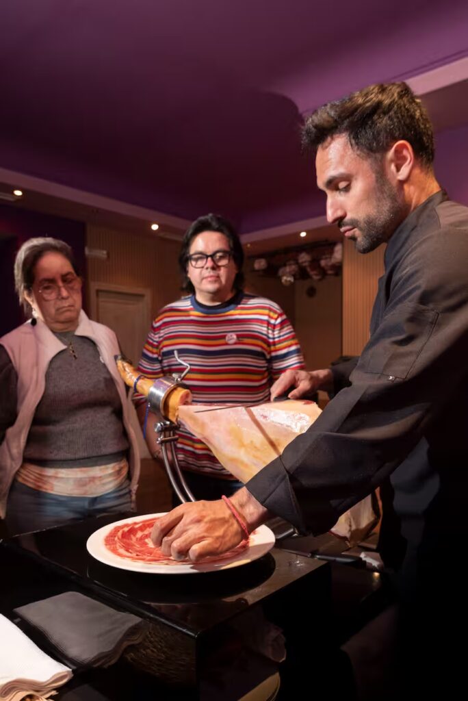 profesional del corte de jamon